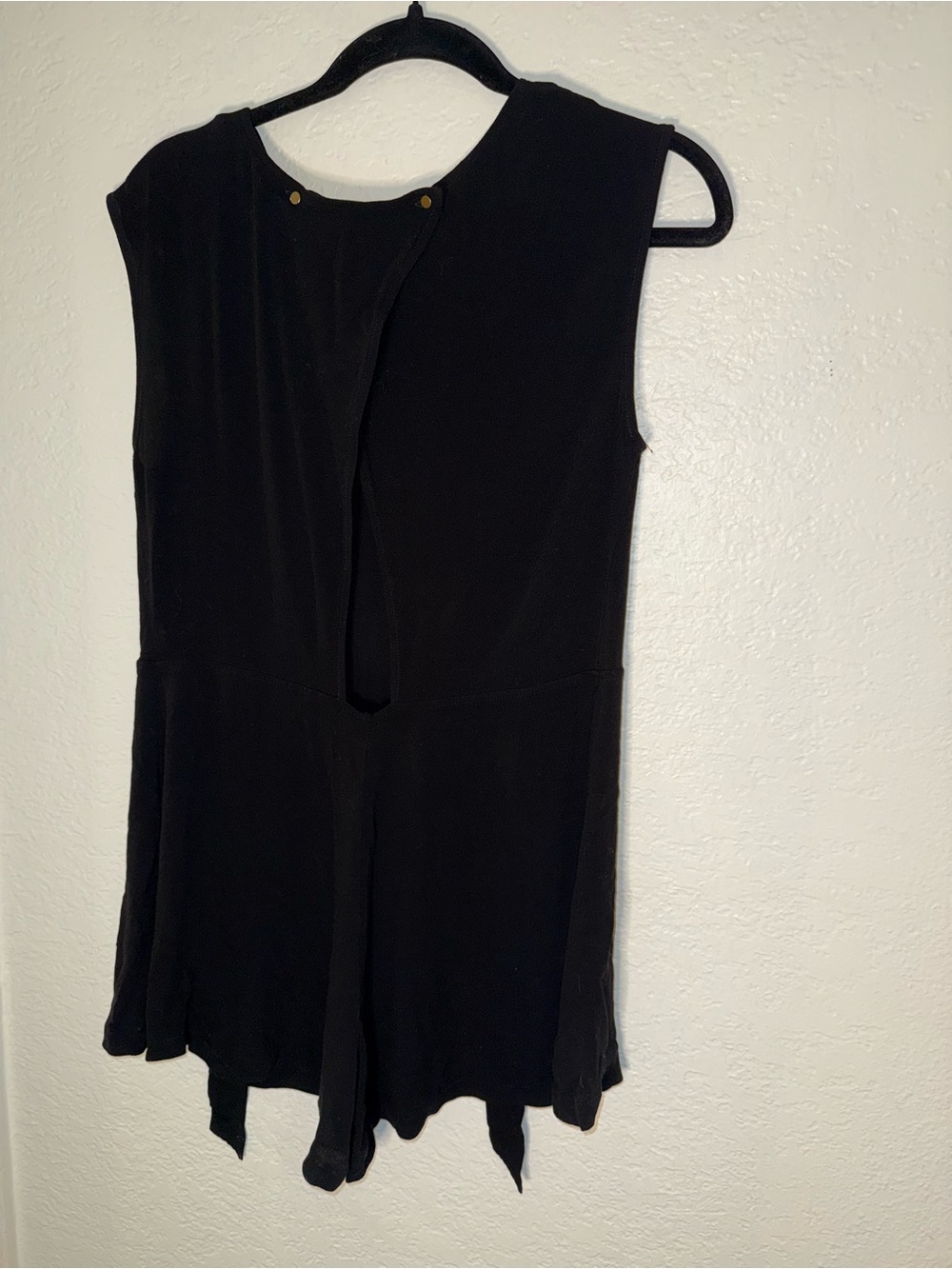 Zara Black Sleeveless Camisole with Back Keyhole